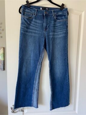 Kut from the Kloth Dark Blue Wide Leg Jeans Kelsey size 8
